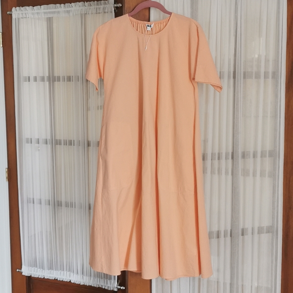 Uniqlo U kids peach dress, size 13 (feets to size S adult) - Picture 2 of 5